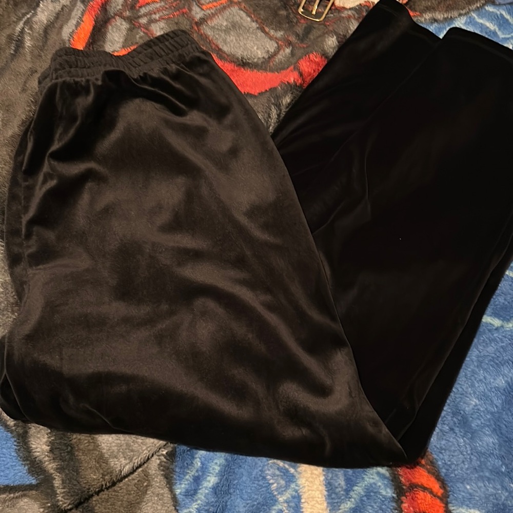 Sweat pants